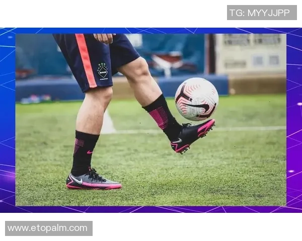 新买的足球鞋穿上后感觉很紧该如何调整以提升舒适度和表现